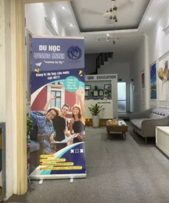 Standee cuốn nhôm, giá standee cuốn nhôm cao cấp kích thước 80x200cm 5 in standee chân cuốn nhôm