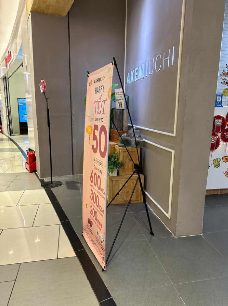 Standee Chữ X Là Gì Và Phù Hợp Khi Nào? Standee Chữ X Là Gì Và Phù Hợp Khi Nào?