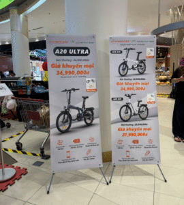 Standee Chữ X Có Ưu Nhược Điểm Gì? Có Nên Sử Dụng?