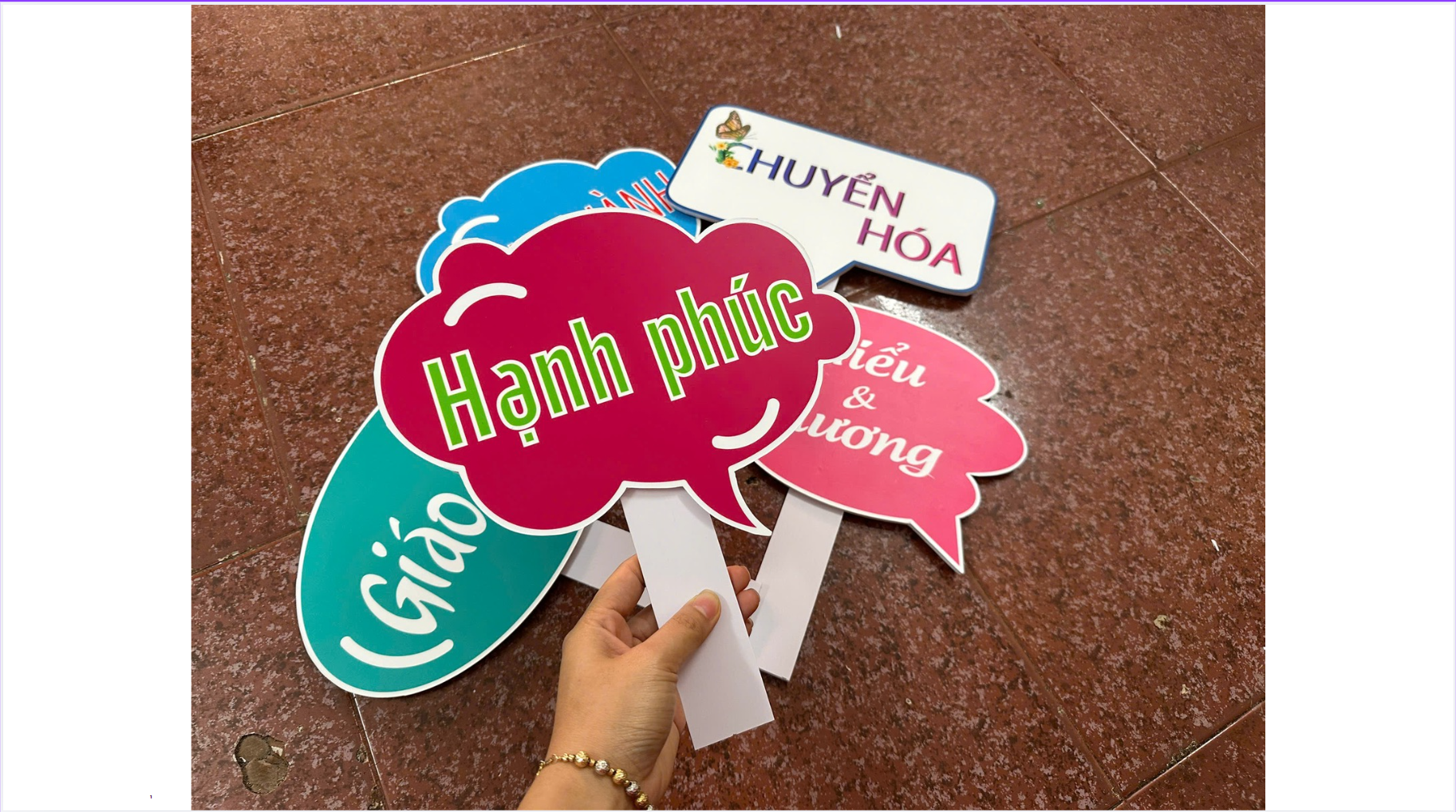 Cần Đặt Làm Hashtag Cầm Tay Đẹp Giá Rẻ? Xem Ngay Cần Đặt Làm Hashtag Cầm Tay Đẹp Giá Rẻ? Xem Ngay