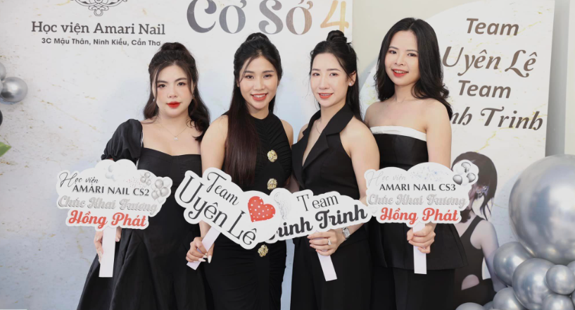 Xưởng In Hashtag Cầm Tay – Lên Mẫu Miễn Phí, Lấy Ngay 2H