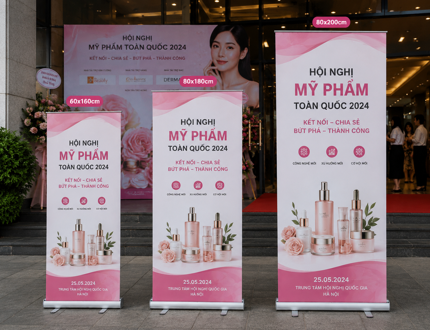 Ưu Nhược Điểm Của Standee Cuốn Nhôm So Với Các Loại Standee Khác - hình minh họa